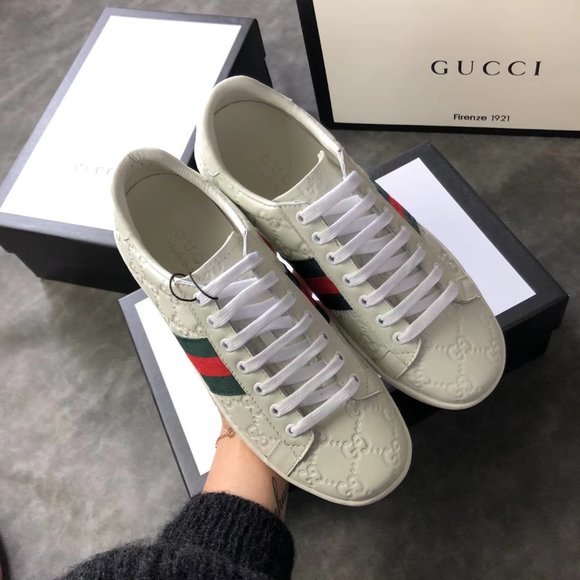 NEWGucci leather casual shoes for women